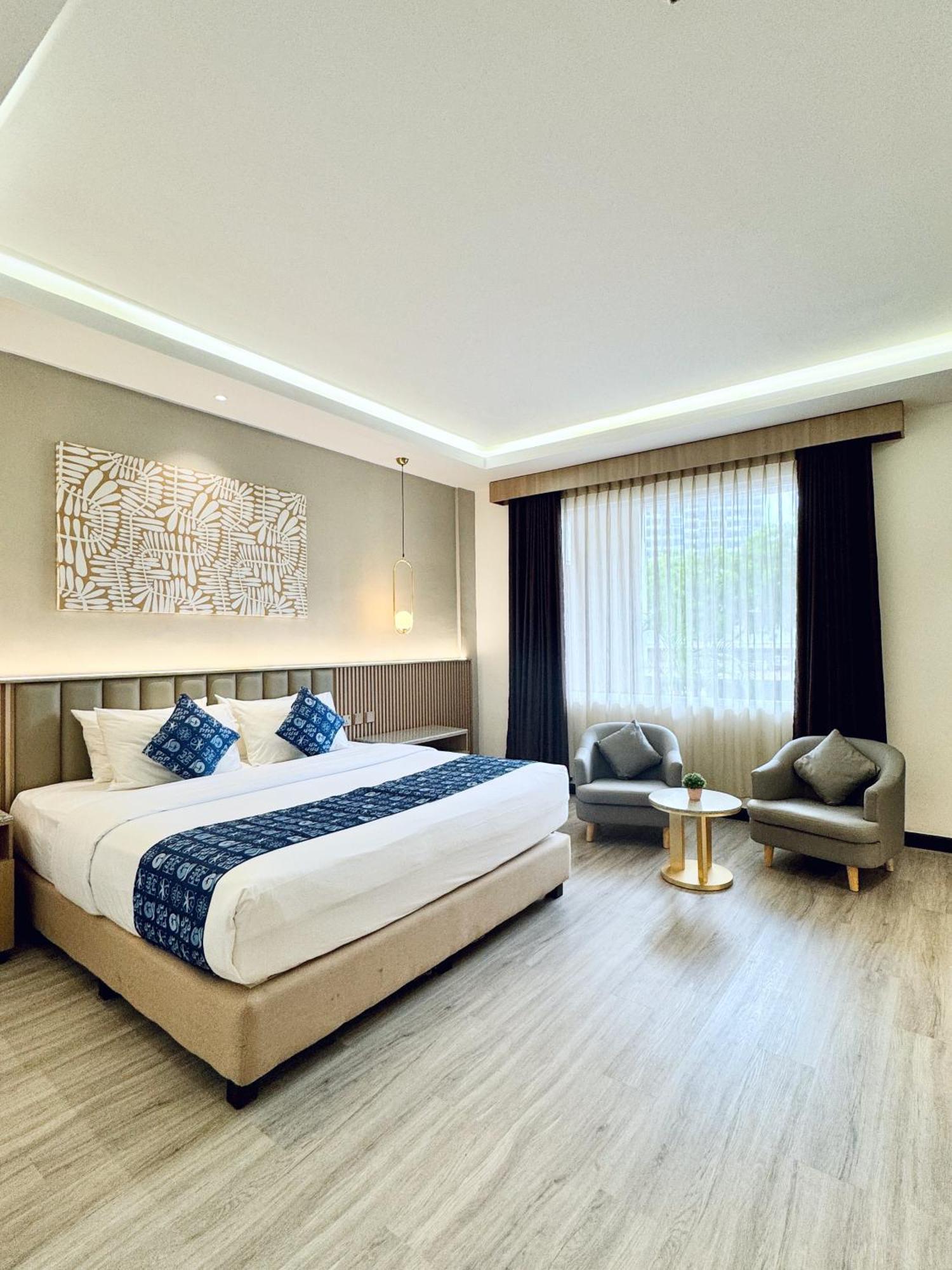 Batam Harbour Boutique Hotel & Spa Нагоя Екстериор снимка