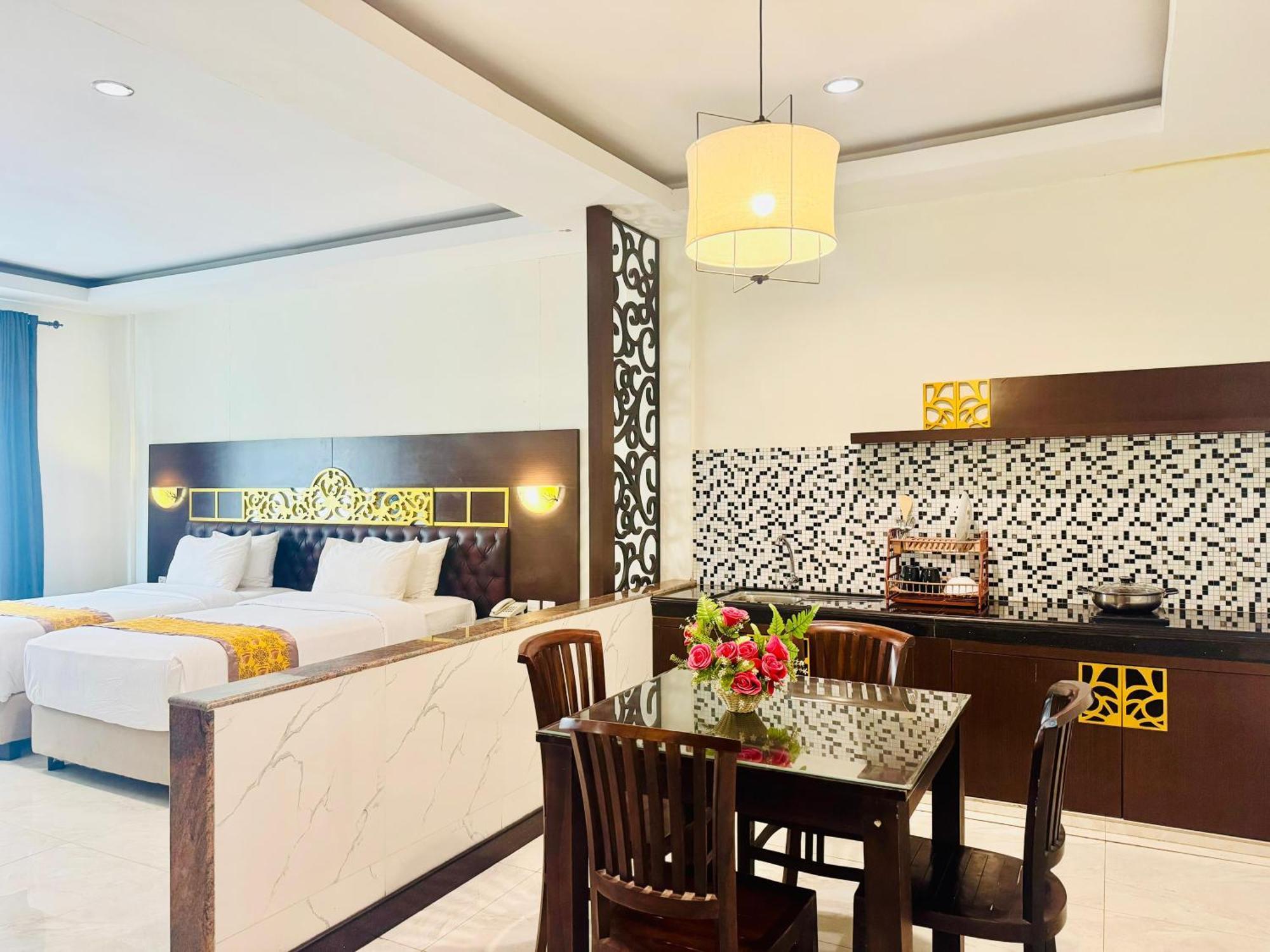 Batam Harbour Boutique Hotel & Spa Нагоя Стая снимка