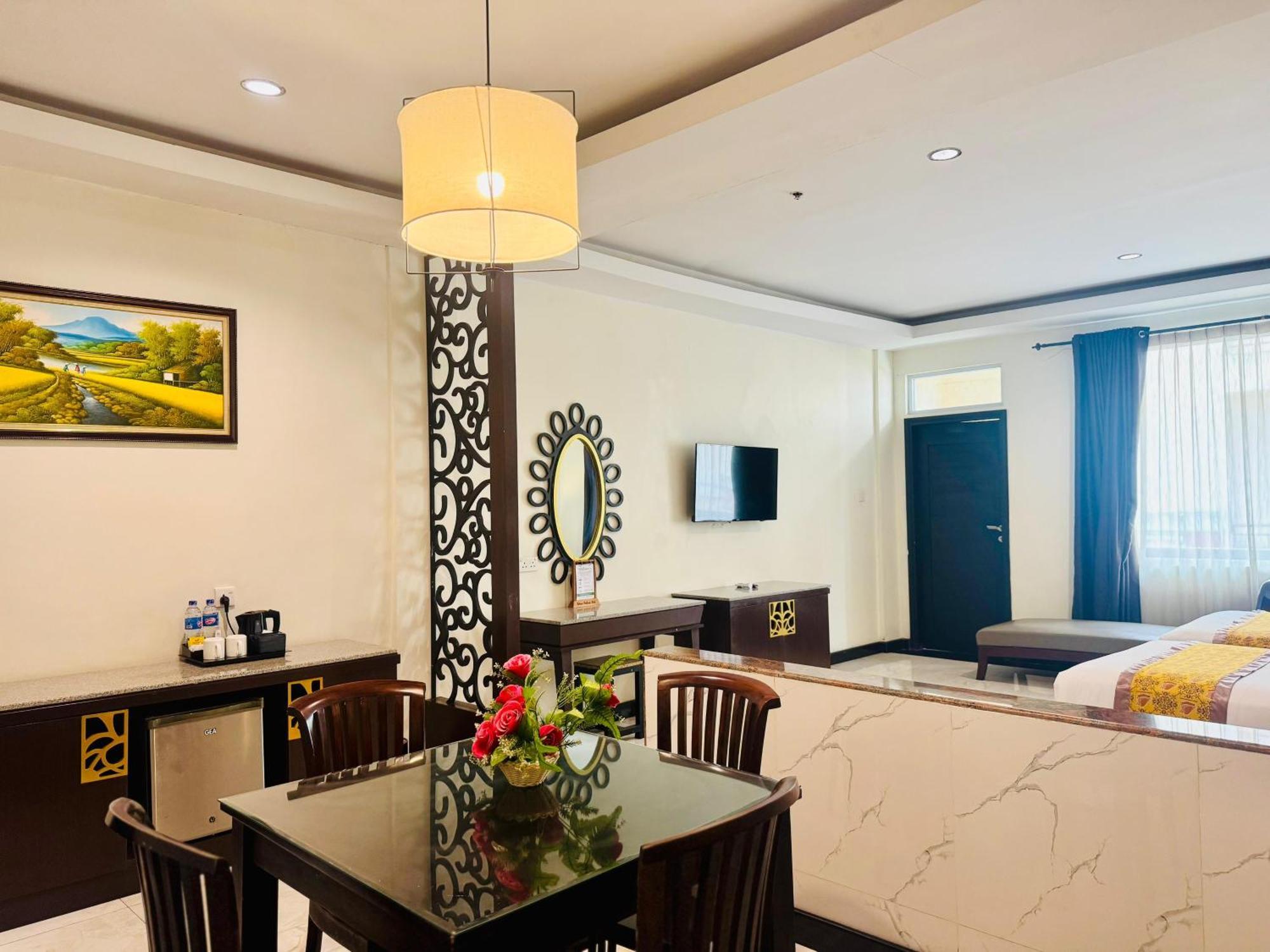 Batam Harbour Boutique Hotel & Spa Нагоя Стая снимка
