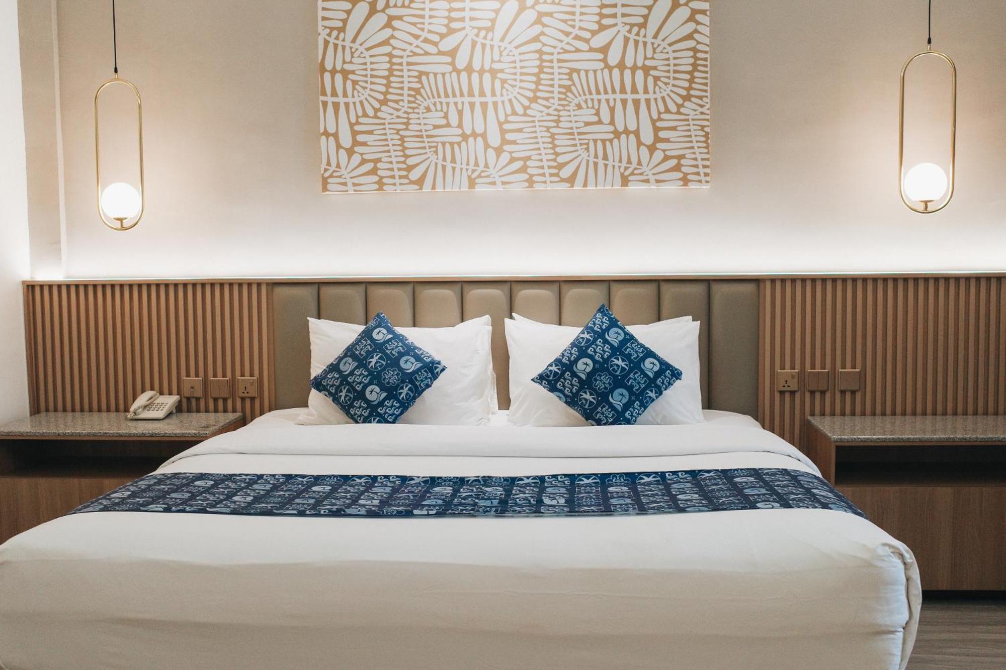 Batam Harbour Boutique Hotel & Spa Нагоя Стая снимка